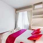 Exclusive Apartment In Eur Lake