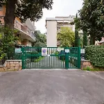 Exclusive Apartment In Eur Lake